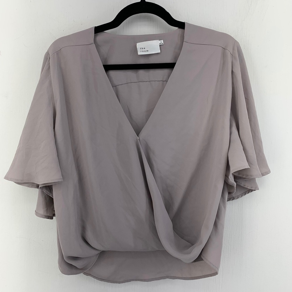 The Room Womens Small Mauve Flutter Sleeve Faux Wrap V-Neck Blouse Top Flowy